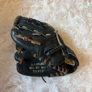 Adidas Glove Youth 9.5 Inch RHT Leather Baseball Mitt Black & Brown TS 9500